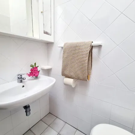 Gli Ulivi San Teodoro Centro Apartment *